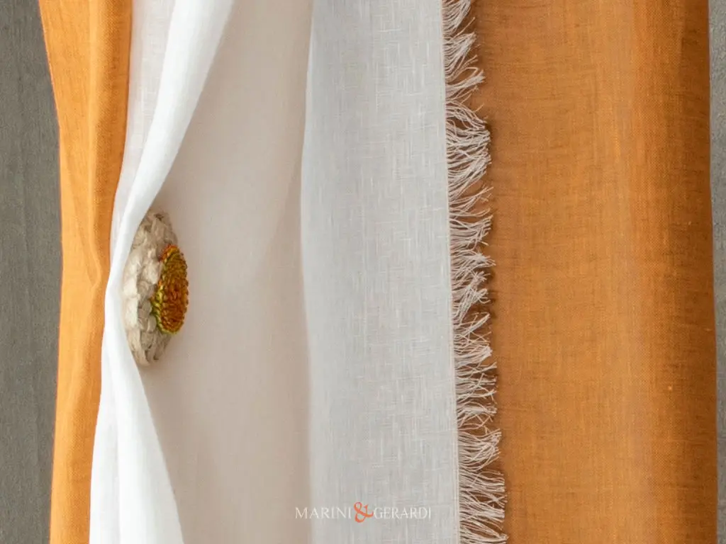 tenda classica per salone moderno in lino