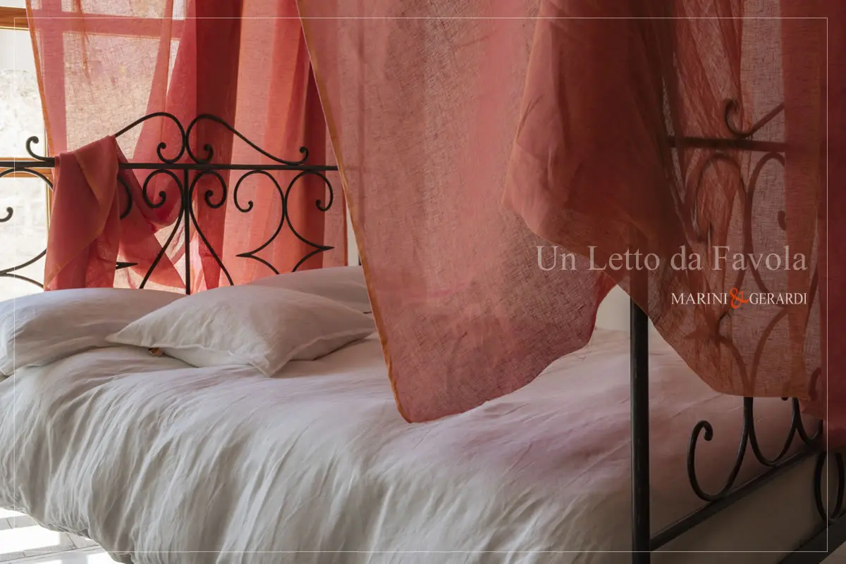 letto in ferro battuto da favola con baldacchino - Idee per Vestire la Camera da Letto