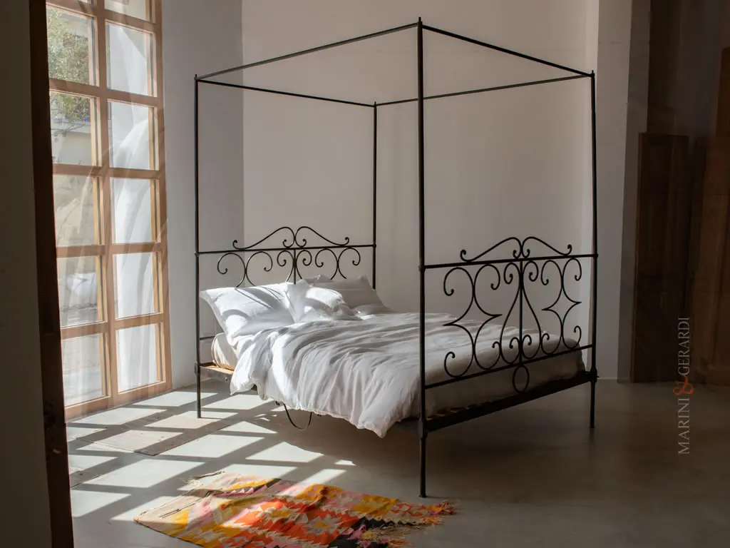 letto matrimoniale in ferro battuto lenzuola in lino