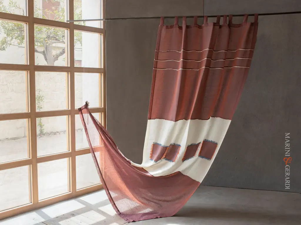 tende design moderno in lino panna bordeaux - Marini & Gerardi