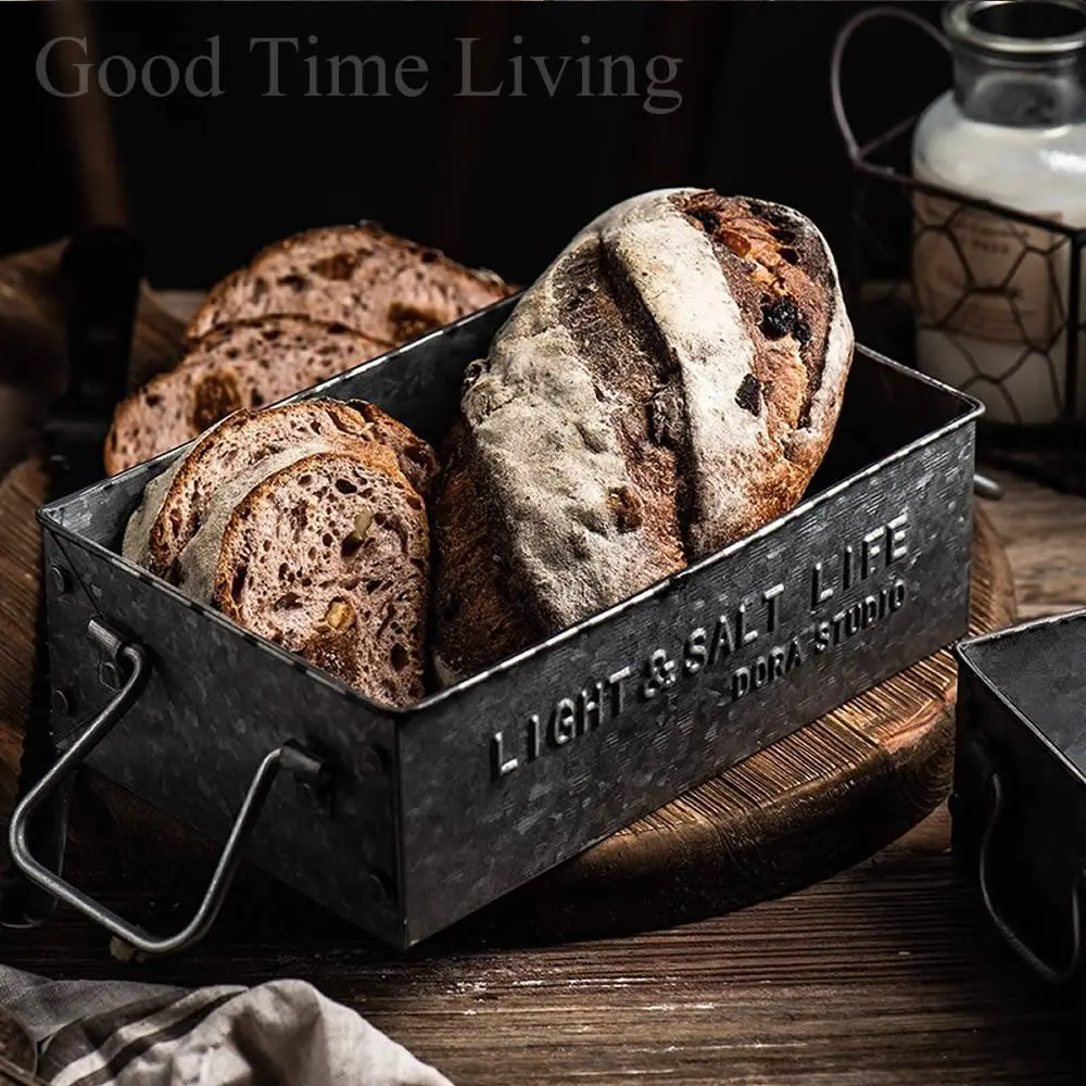 cestini porta pane in metallo stile antico arredamento cucina