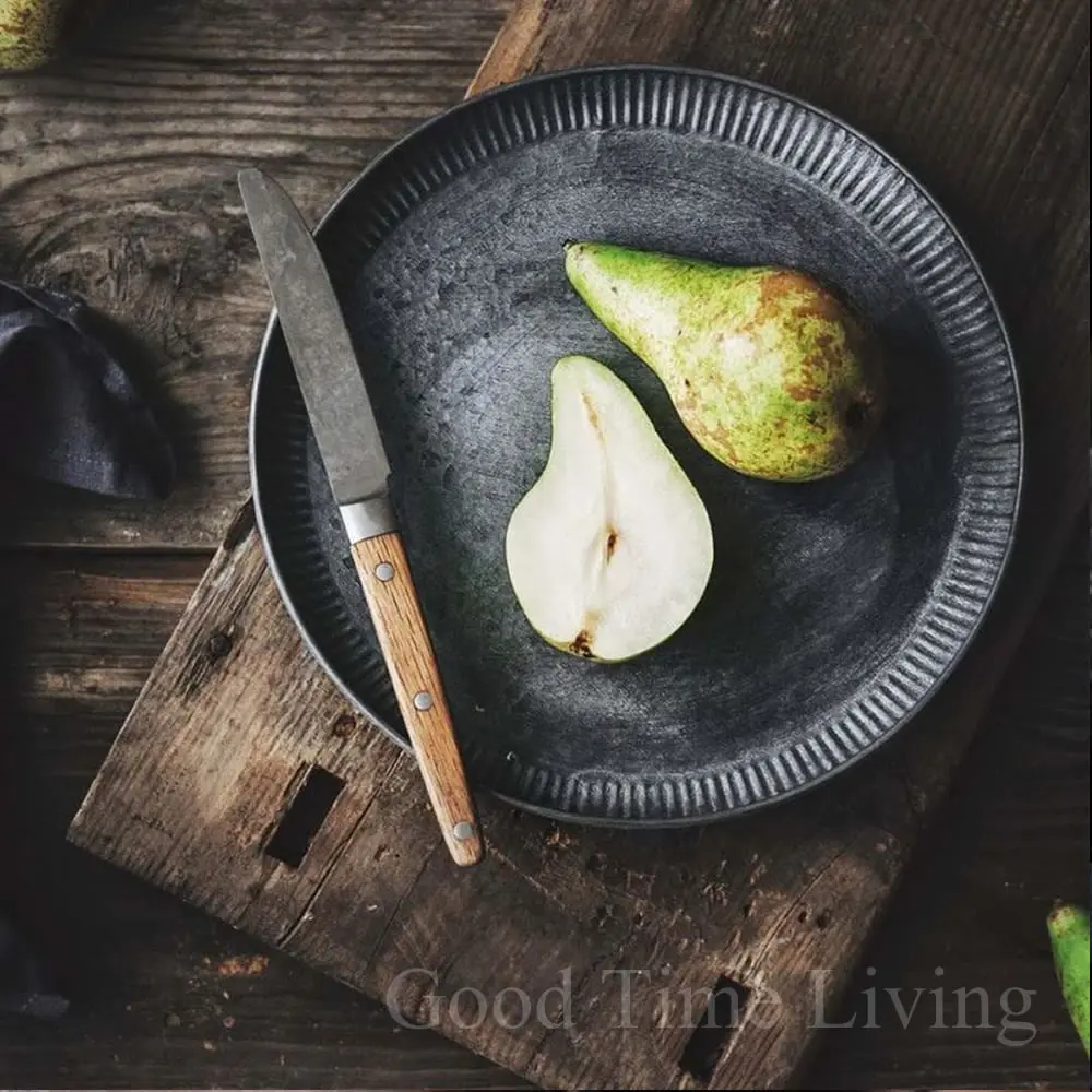 piatti da portata in metallo stile antico