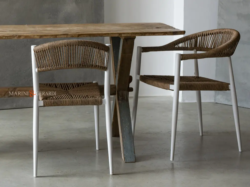 Tavoli artigianali in legno massello piedi a croce