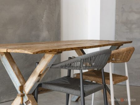 Tavoli in legno massello artigianali gambe a croce