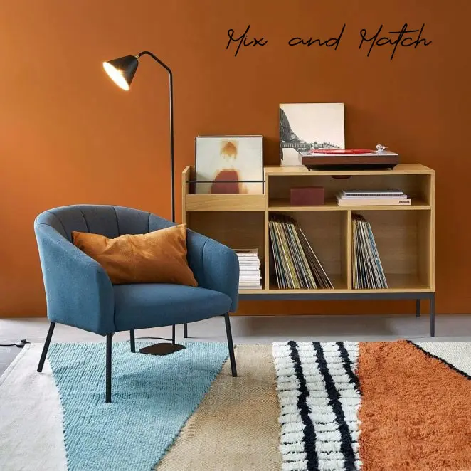 arancio e blu colori a contrasto mix and match