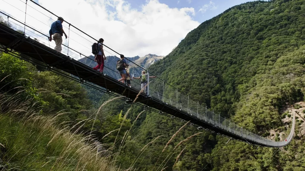 ponte tibetano a carasso canton ticino
