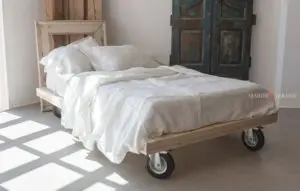 Letto con ruote una piazza e mezza industrial chic