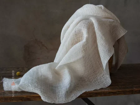 tessuto bozzolo di seta colore burro per tende o tendine a vetro - Marini e Gerardi