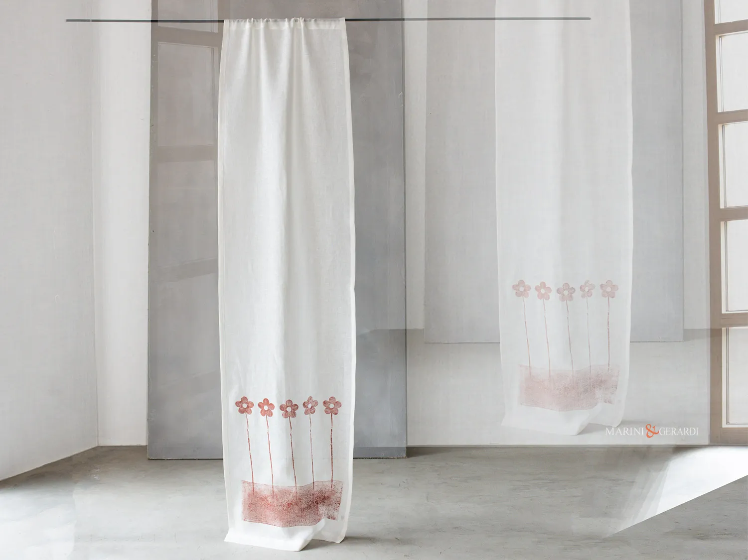 Tende a vetro in lino bianco sanremo fiori design