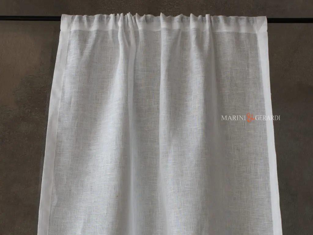 Tendine da interno passante a tubo semplici eleganti in lino bianco