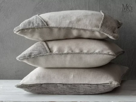 Cuscini decorativi design moderno 45x45 futurista con piping