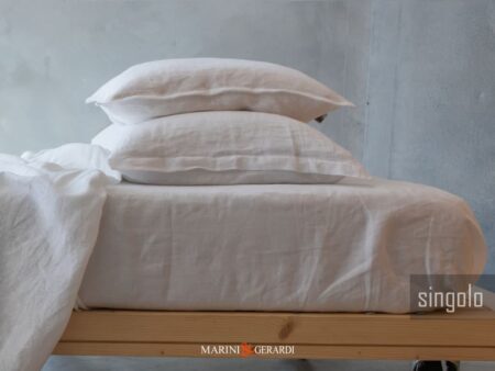 Lenzuola singole con angoli lino stropicciato bianco