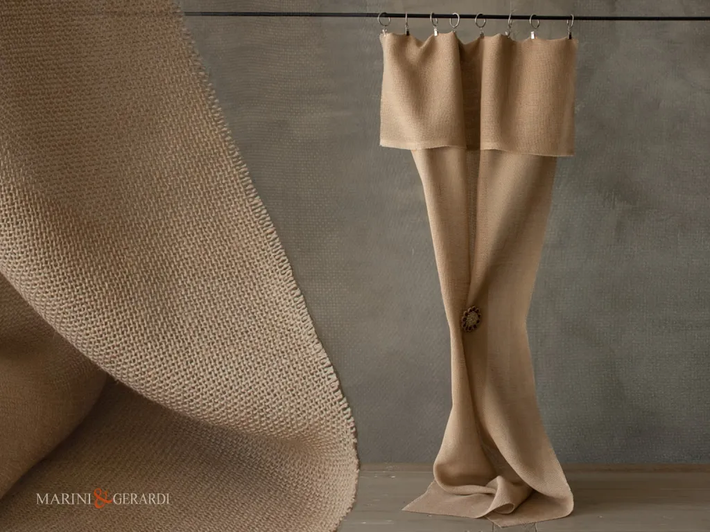 Tende per finestre grandi a vetro in lino sabbia - Marini e Gerardi