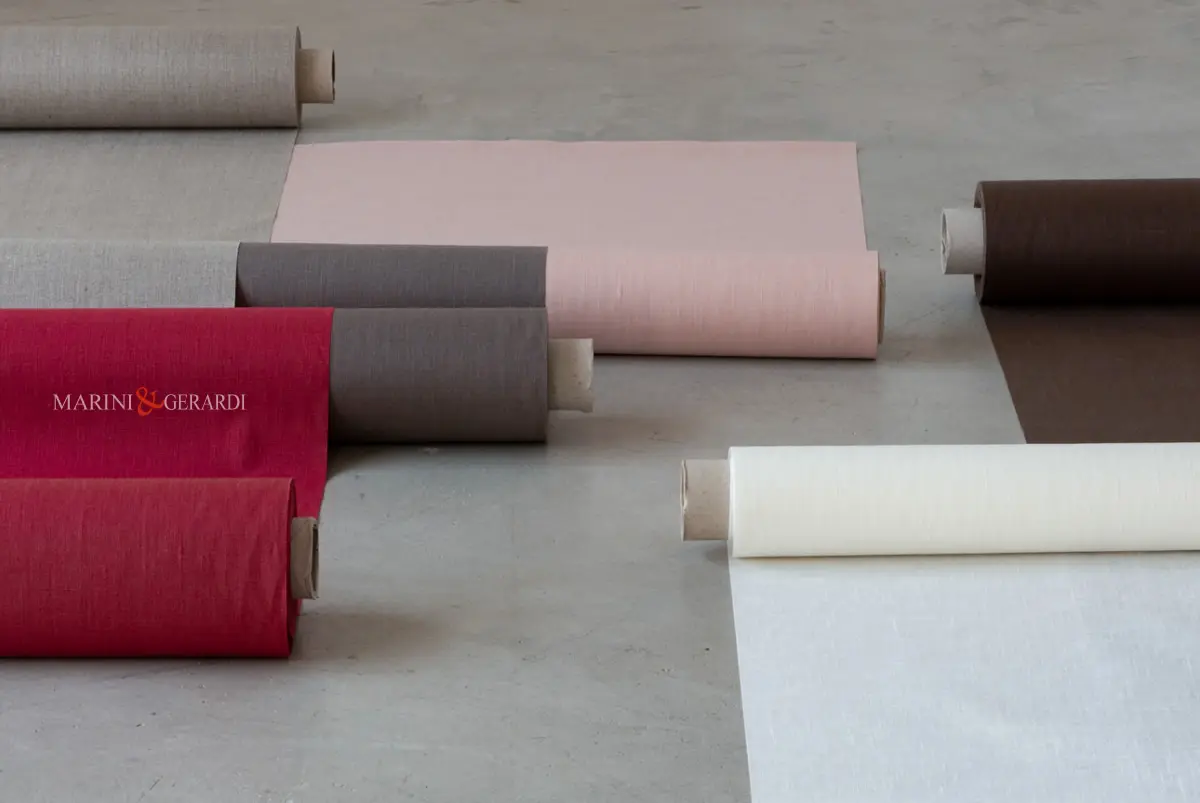 Tessuto idrorepellente per tovaglie in lino