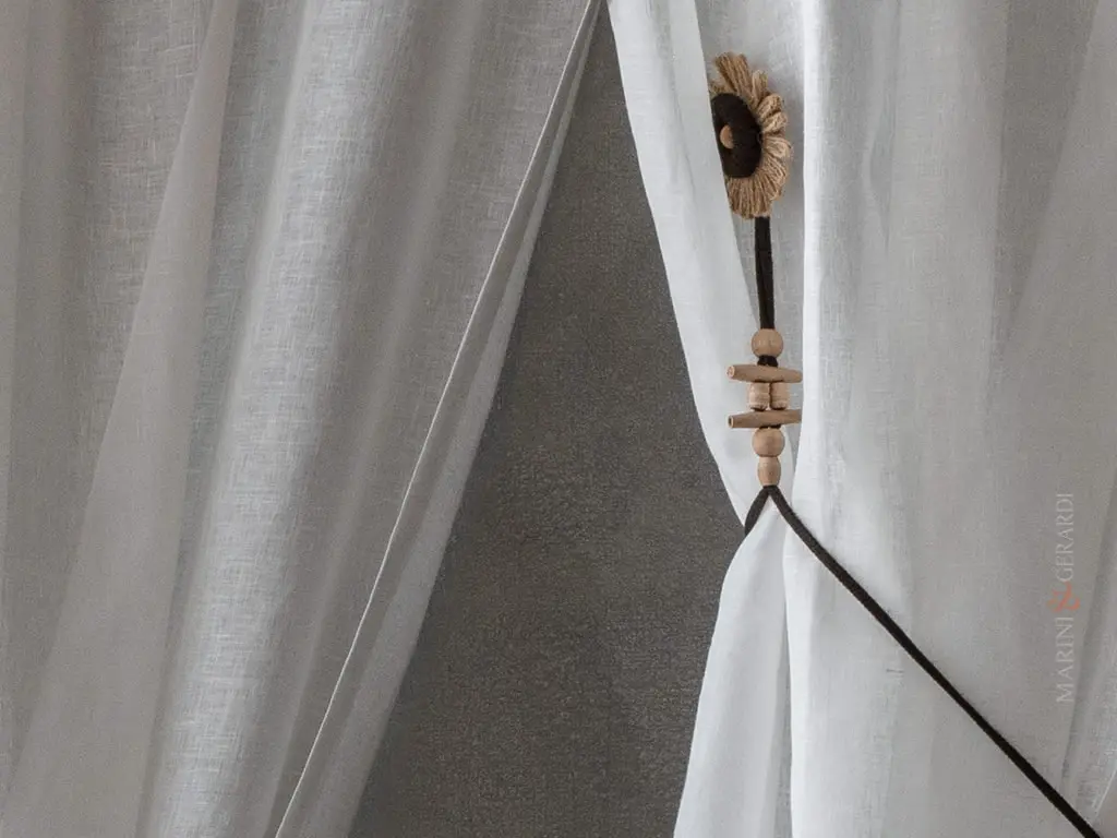 Tende per interni soggiorno moderno in lino