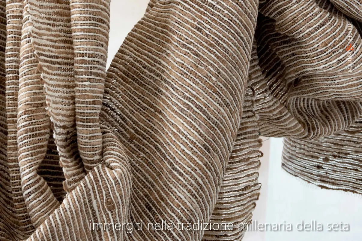 Immergiti nella tradizione millenaria della seta