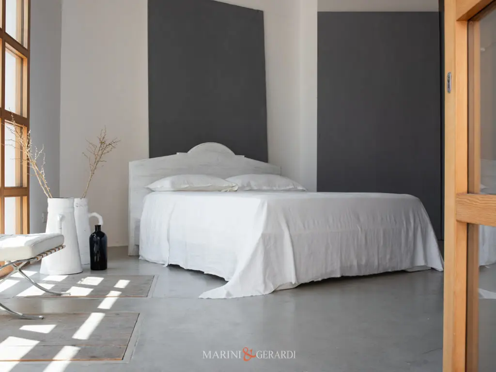 Letto matrimoniale legno bianco modello artigianale