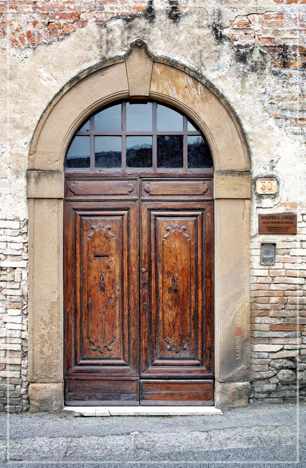 Portoni in legno usati da restaurare