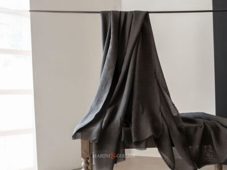 Lino per tende a metraggio del tipo a rete colore fuliggine