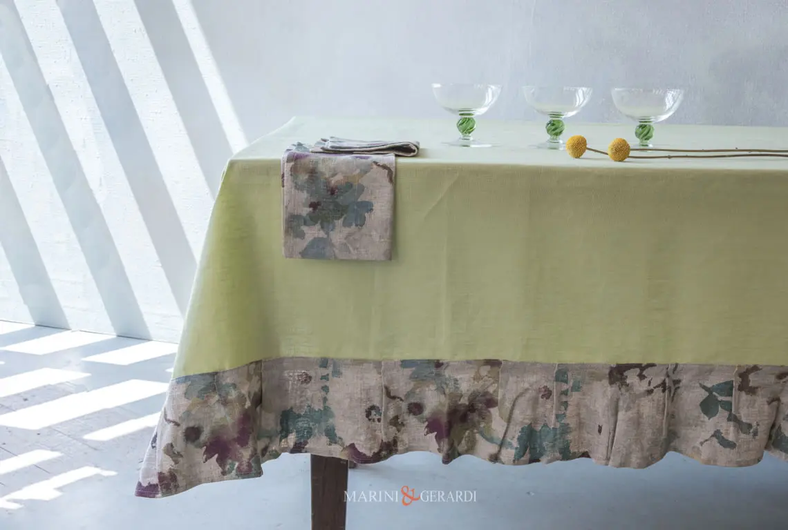 Tovaglie antimacchia belle luminose moderne pistacchio bordo fiori in linoi