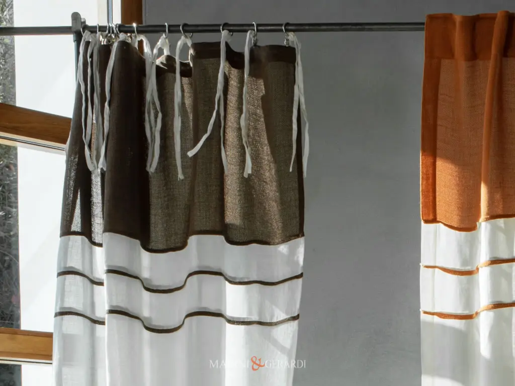 Tenda in lino moderna con matovana inserti a colore asole a fettuccia - Marini e Gerardi