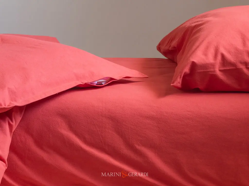 Copripiumino singolo moderno in cotone stropicciato rosso tamarindo