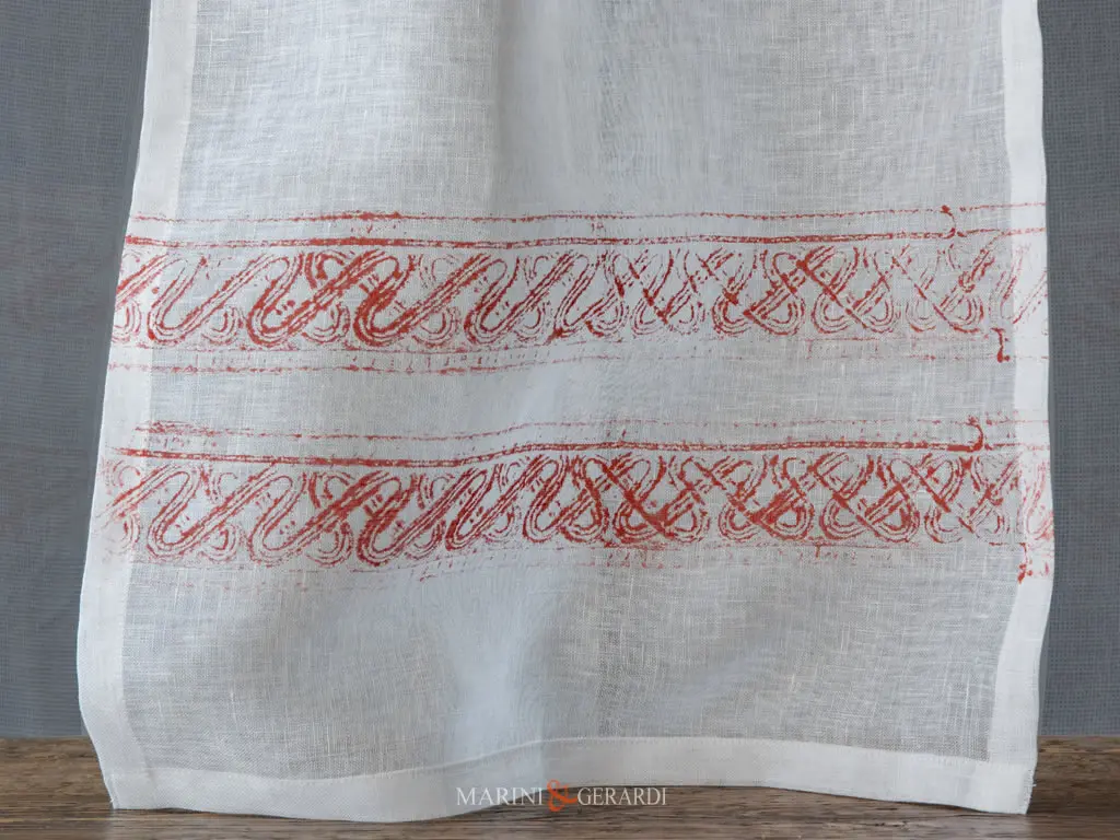 Tendine finestra a vetro design rosso mattone