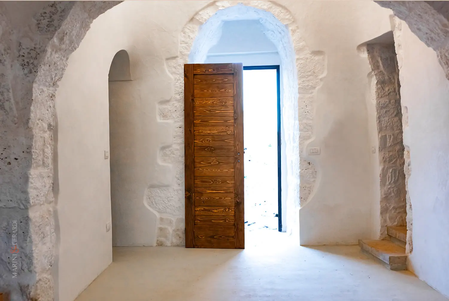 Vecchie porte interne a Trullo case da campagna