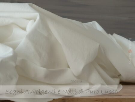 Tessuto percalle di cotone stropicciato bianco