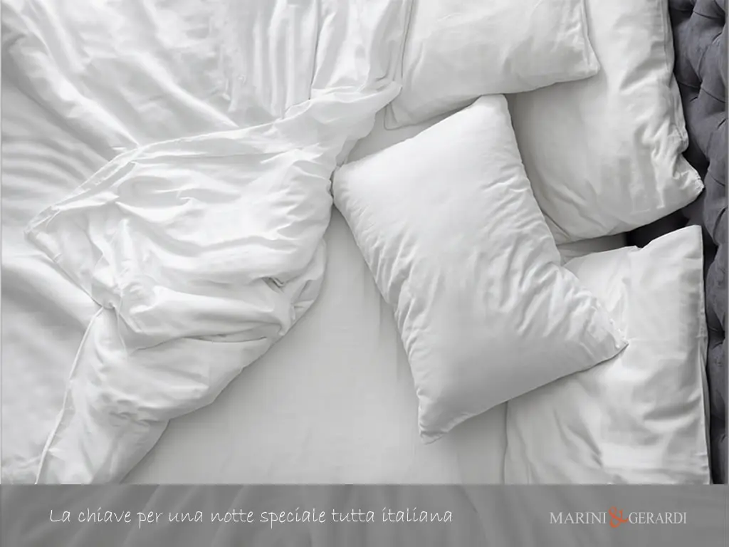 Tessuto percalle di cotone stropicciato per lenzuola bianche