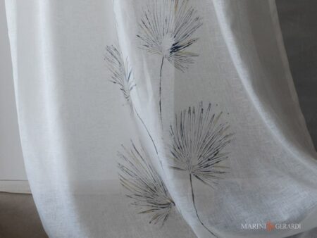 Tende bianche moderne soggiorno tracce colore eleganza