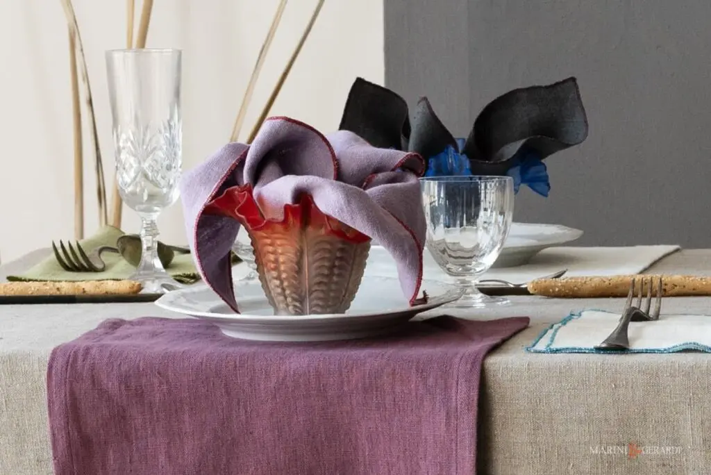 Tovagliato ristoranti con tovaglioli eleganza atmsfera unica