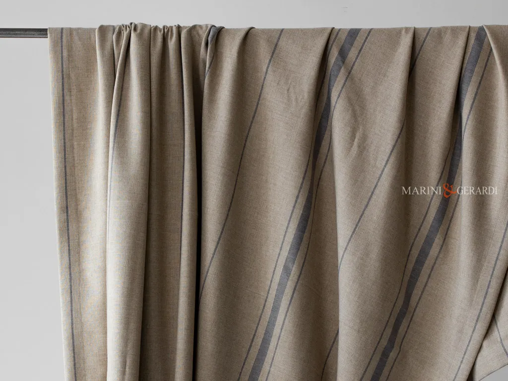 Tende a righe verticali per arredo interni