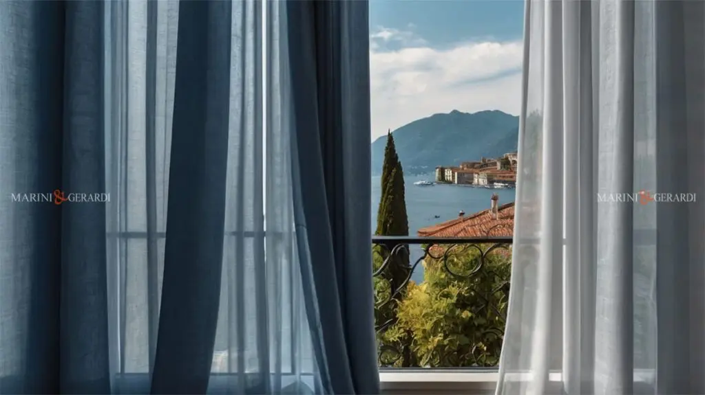 Tende per casa al mare in lino blu