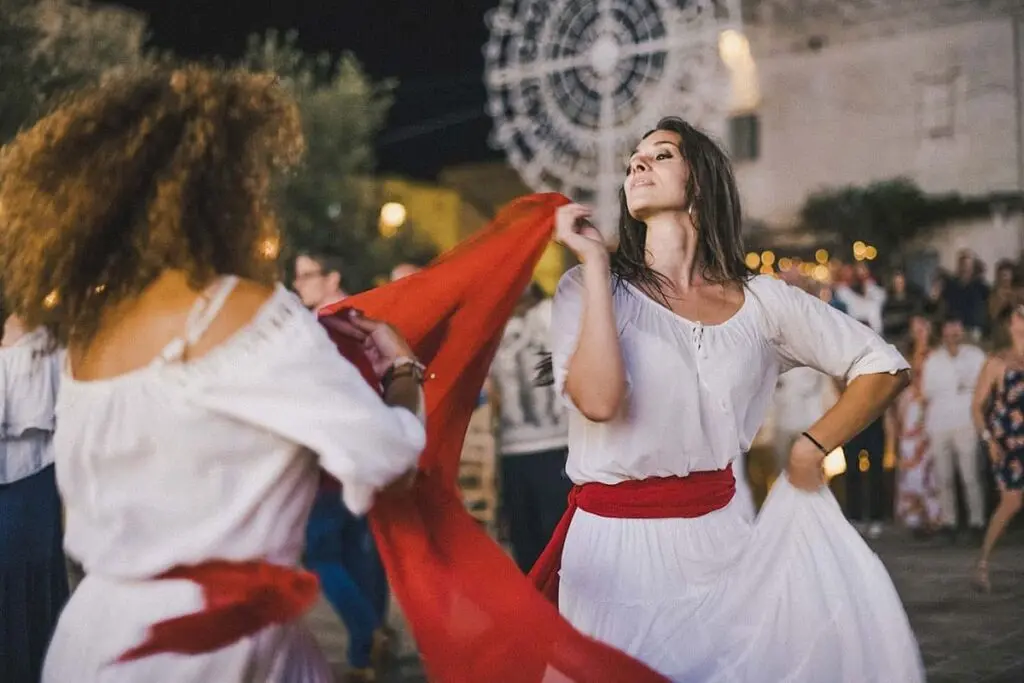 Borgo egnazia ballo della pizzeca