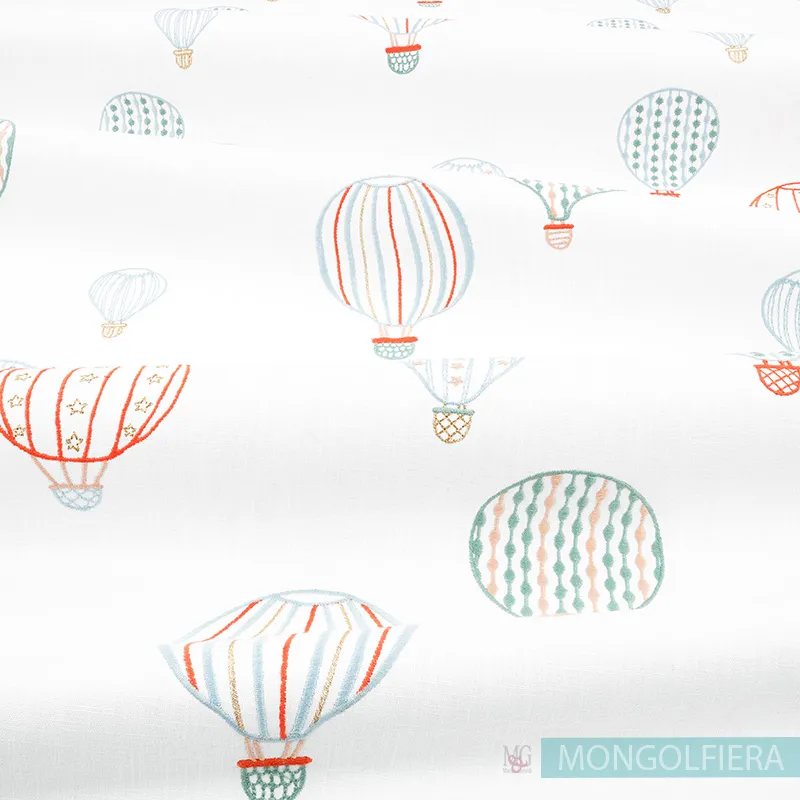 Tessuto in cotone ricamato stupendo per cameretta bambini