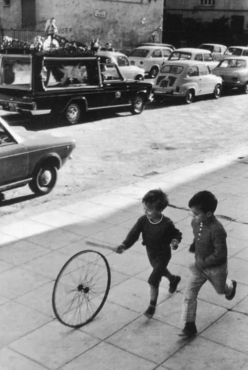 Henri cartier bresson palermo italia 1971