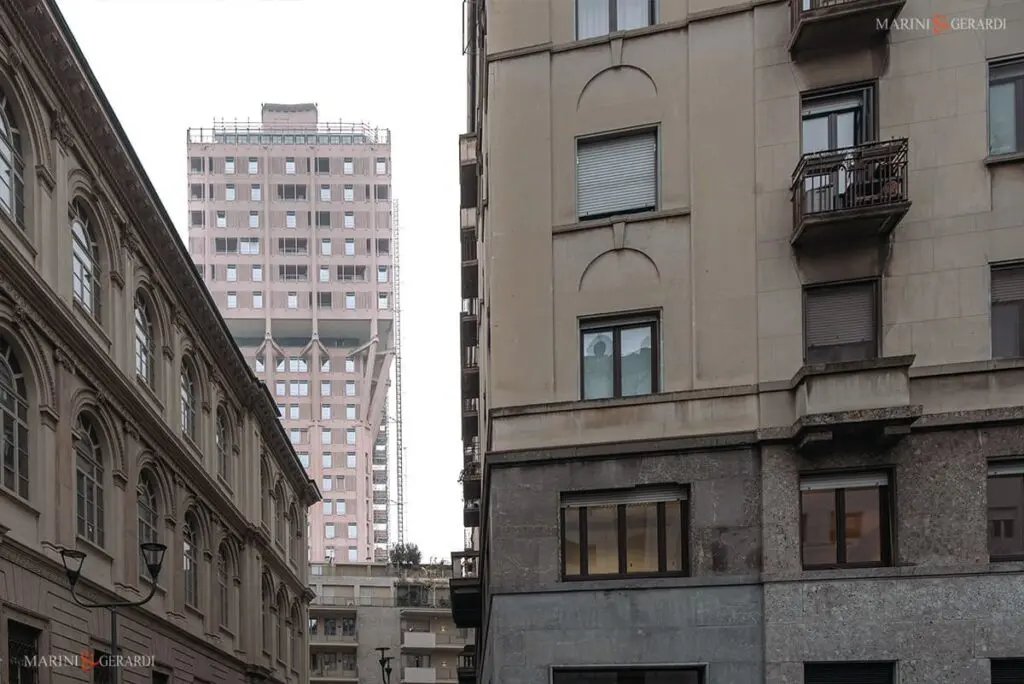 Torre velasca grattacielo milano fascino brutalista