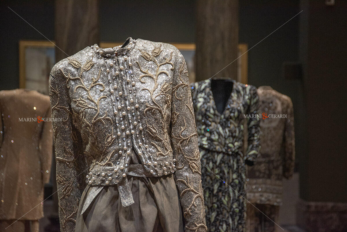 Giorgio armani pinacoteca brera milano mostra collezione abbiti 03