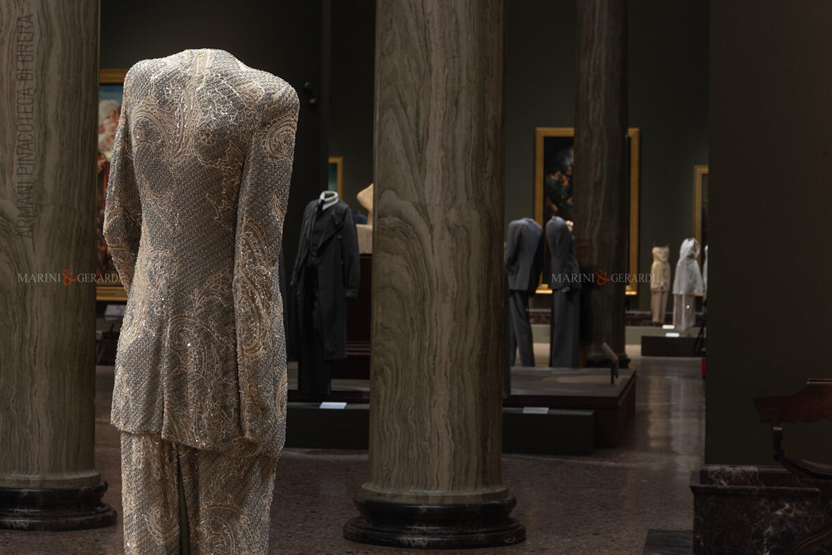 Giorgio armani pinacoteca brera milano mostra settembre 2005 abiti donna uomoi