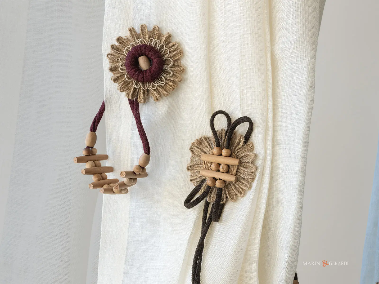 Elegante calamita per tenda da interni moderni paricolari