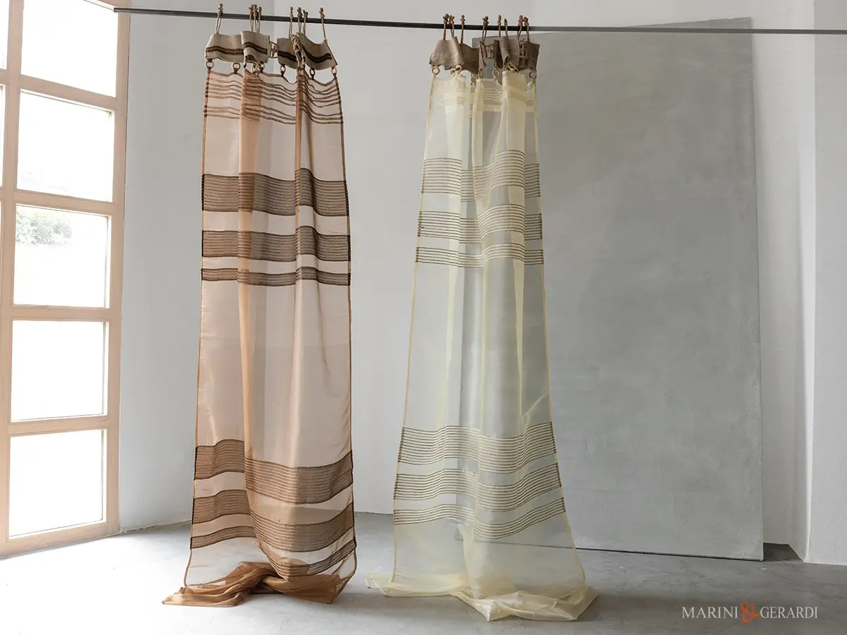 Coppia tende organza moderne velaria ruggine gialla